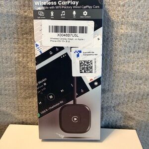 Source Unknown Wireless CarPlay Adapter - Black